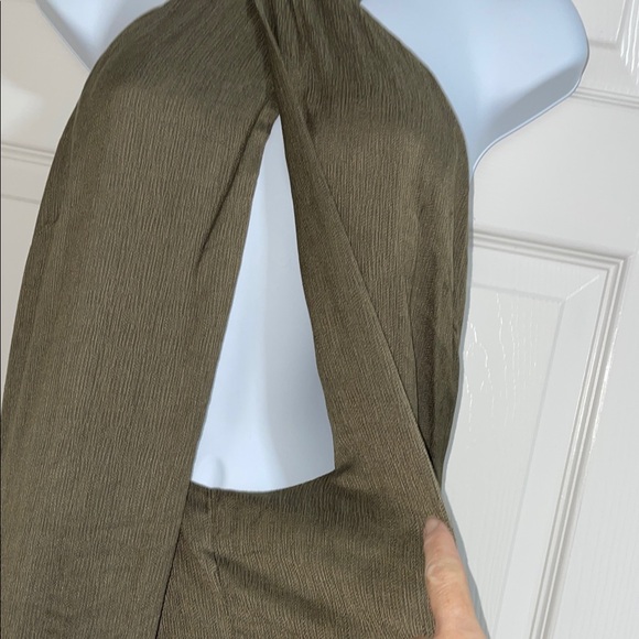 Olive Halter Romper - Picture 5 of 9